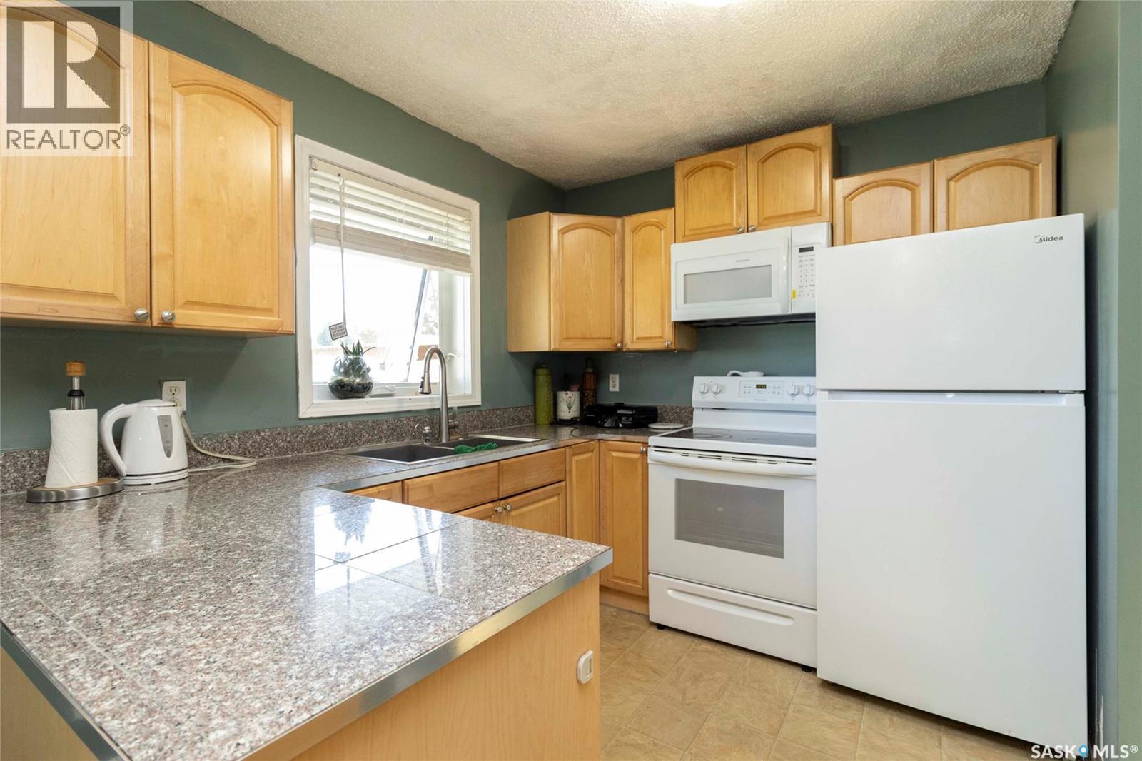3501 33rd Street W, Saskatoon, Saskatchewan  S7L 4P6 - Photo 7 - SK049307