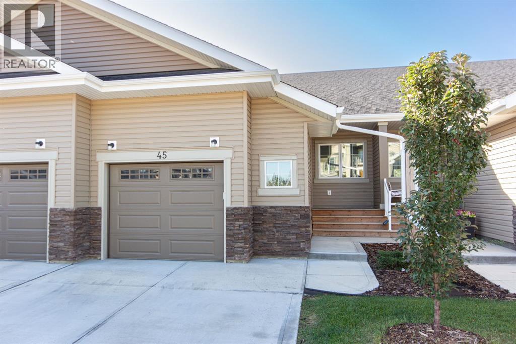 45 Golden Crescent, Red Deer, Alberta  T4P 2P9 - Photo 1 - A2343551