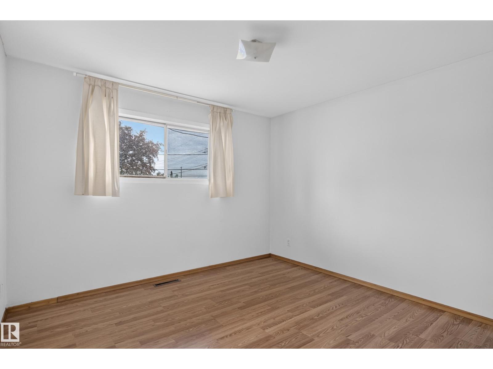 10508 60a Av Nw, Edmonton, Alberta  T6H 1K2 - Photo 20 - E4510399
