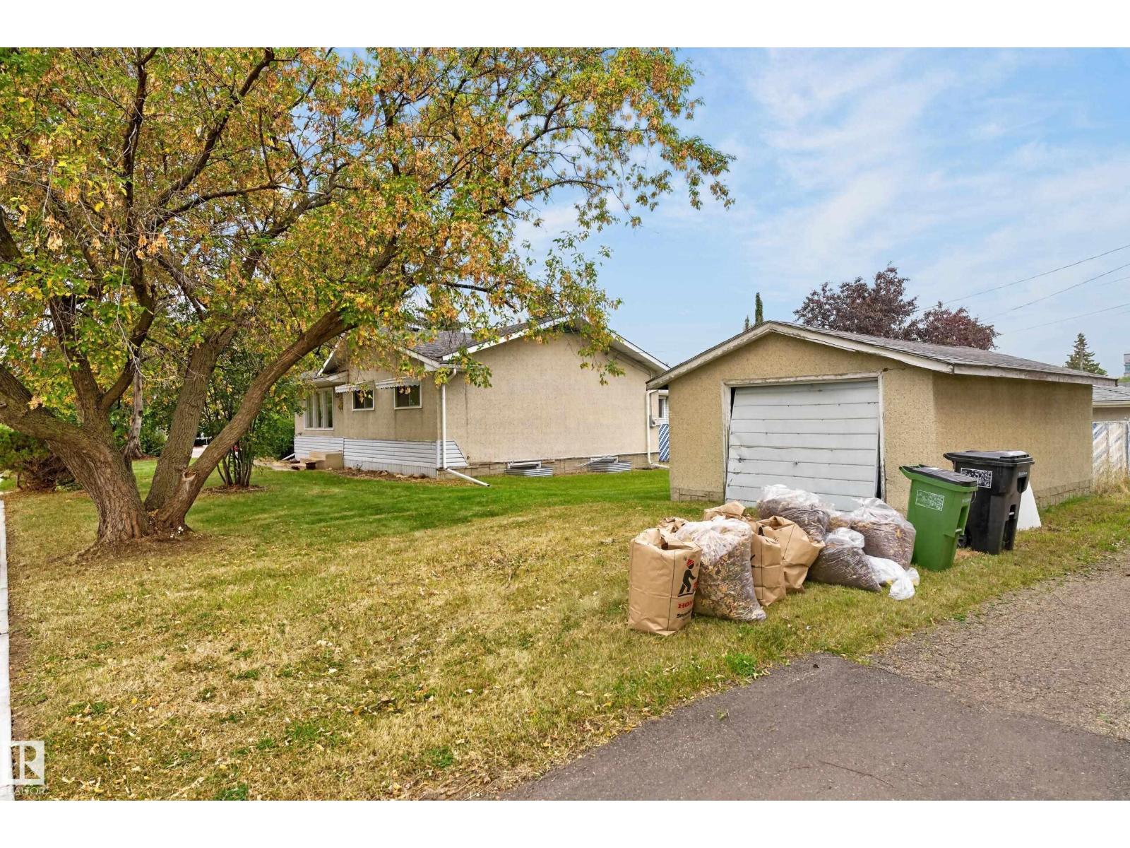 10508 60a Av Nw, Edmonton, Alberta  T6H 1K2 - Photo 46 - E4510399