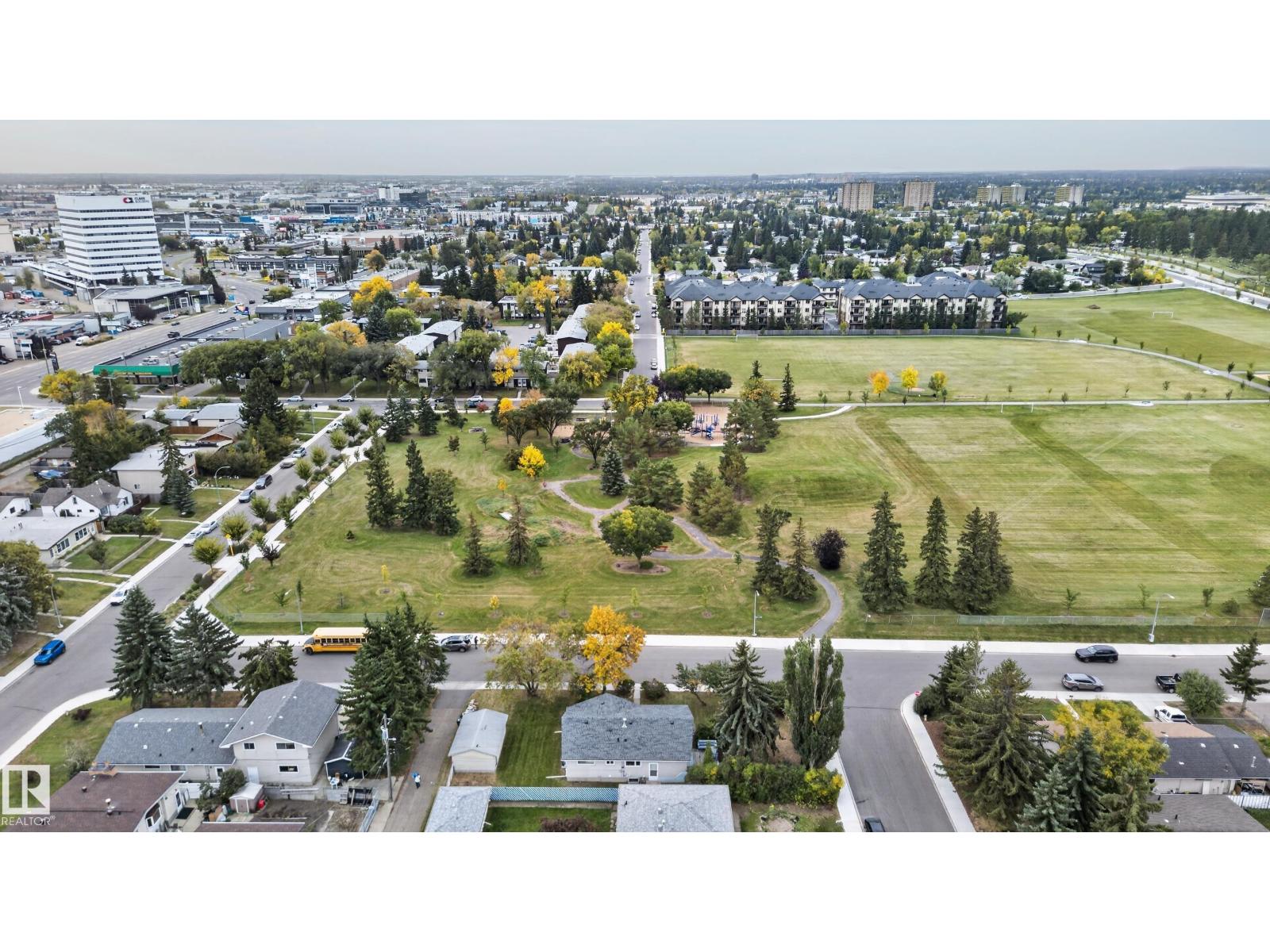 10508 60a Av Nw, Edmonton, Alberta  T6H 1K2 - Photo 54 - E4510399