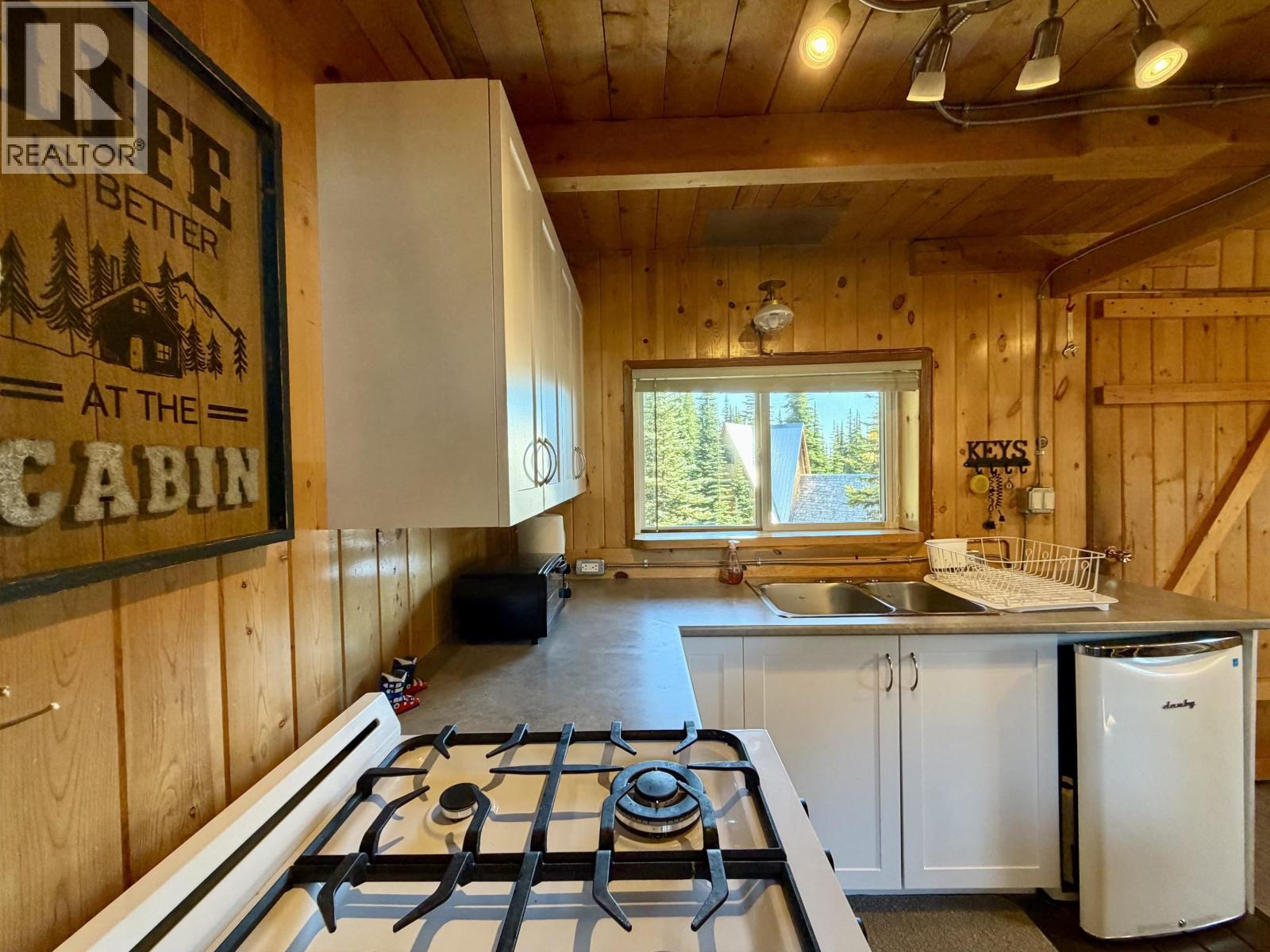 281 Prarie Road, Smithers, British Columbia  V0J 2N4 - Photo 11 - R3169568