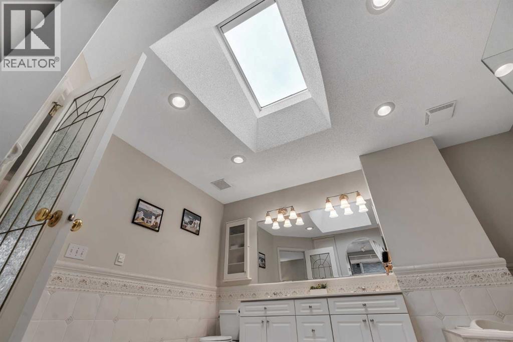 1308 Norfolk Drive Nw, Calgary, Alberta  T2K 5P6 - Photo 19 - A2347667