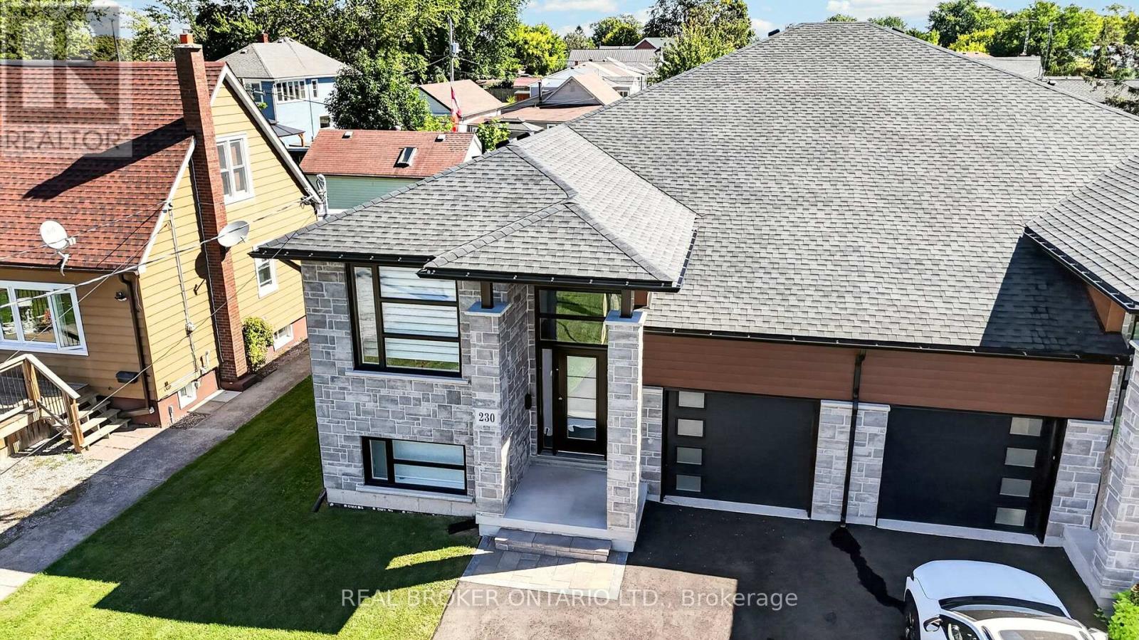 230 Knoll Street, Port Colborne (Main Street), Ontario L3K 5B6 - Photo 1 - X13828484