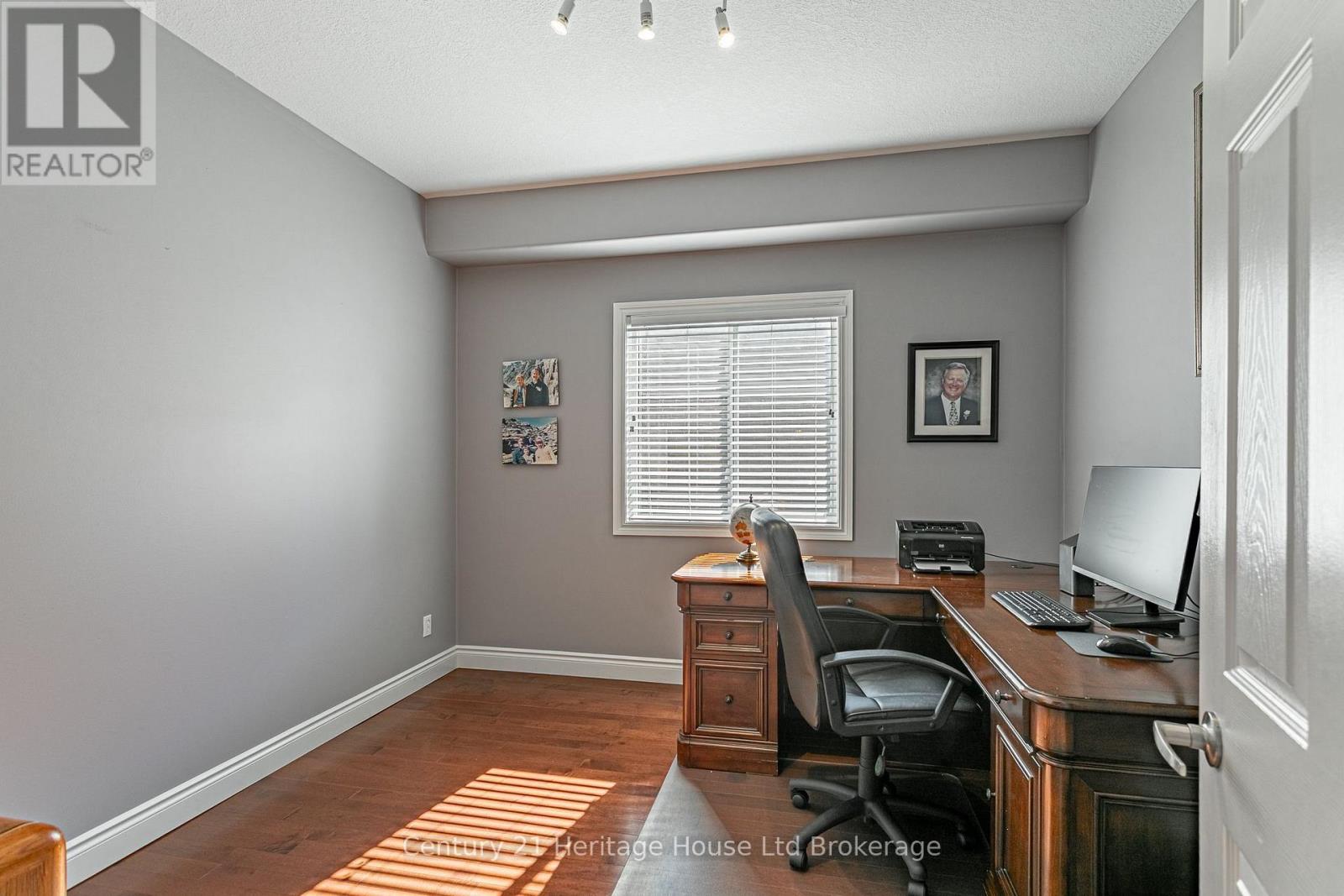 571 Tatham Boulevard, Woodstock, Ontario  N4T 0A7 - Photo 12 - X13828550
