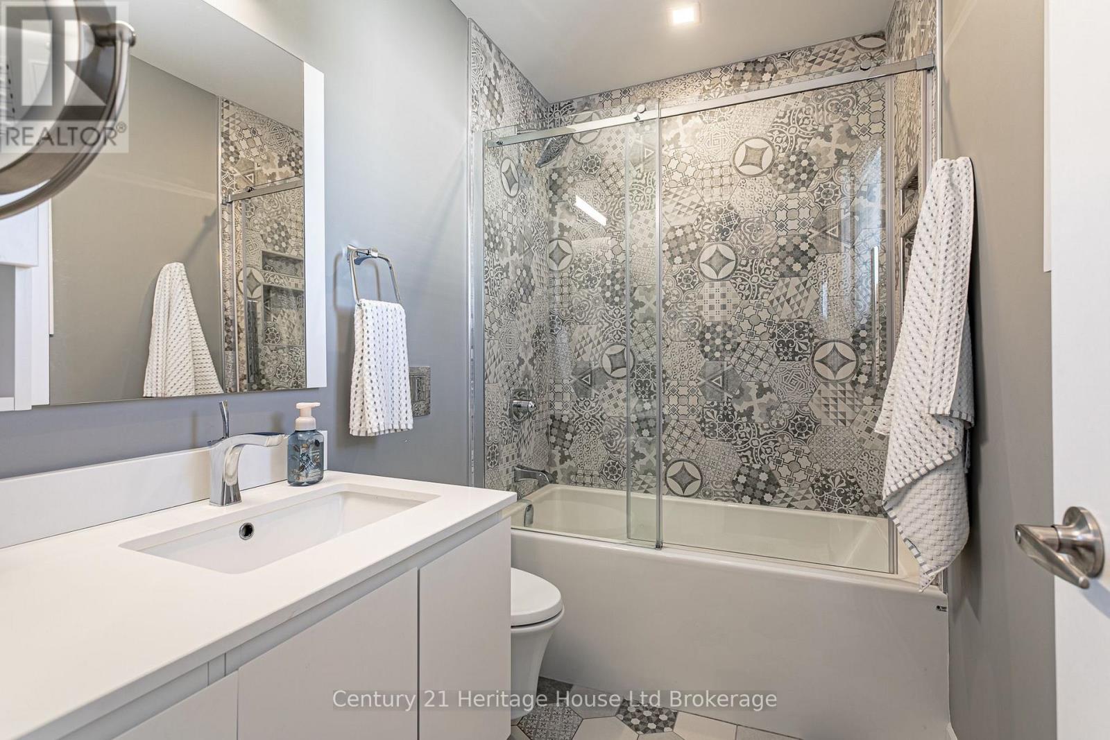571 Tatham Boulevard, Woodstock, Ontario  N4T 0A7 - Photo 19 - X13828550