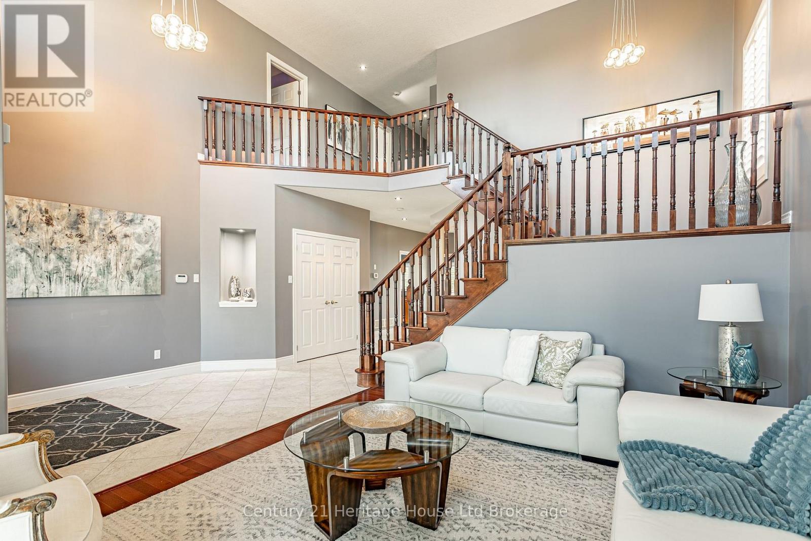 571 Tatham Boulevard, Woodstock, Ontario  N4T 0A7 - Photo 3 - X13828550