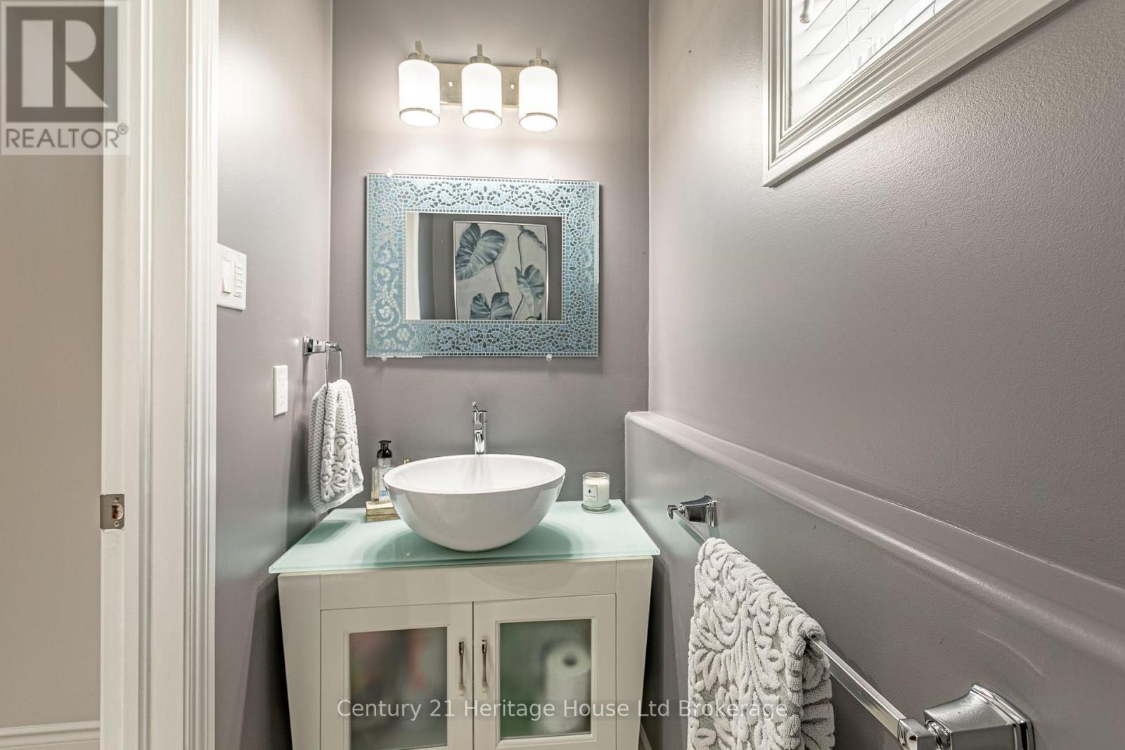 571 Tatham Boulevard, Woodstock, Ontario  N4T 0A7 - Photo 4 - X13828550