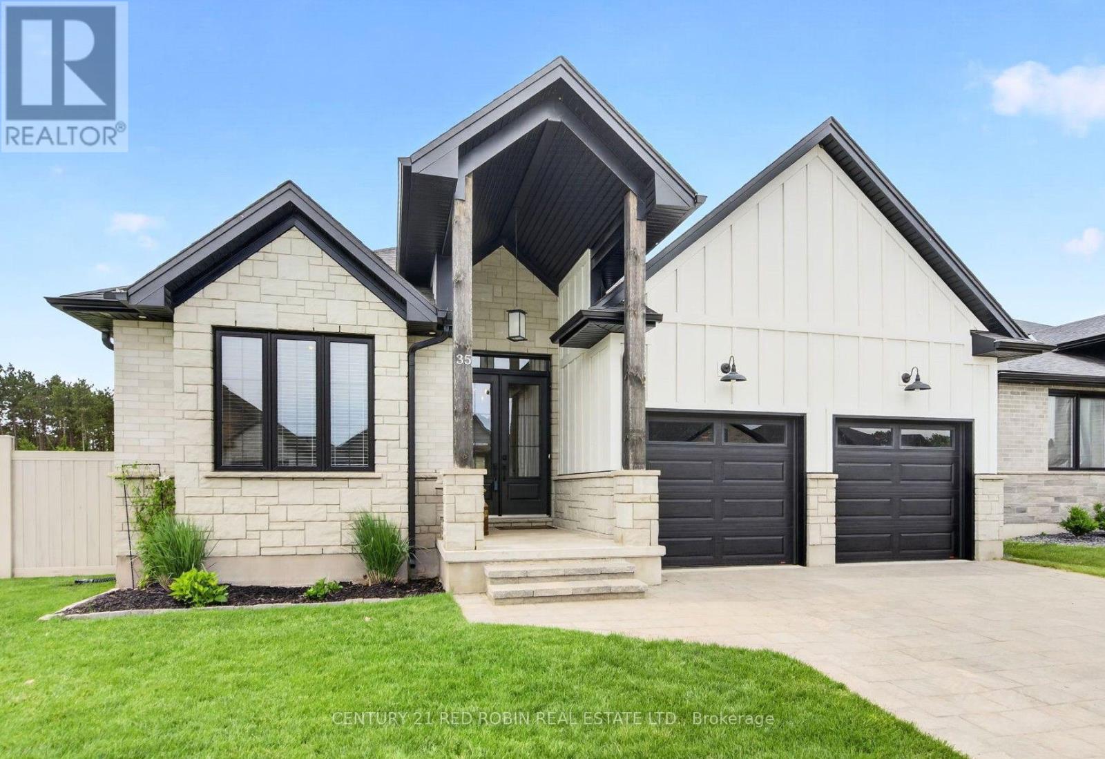 35 ELLIOT STREET, Strathroy-Caradoc, Ontario