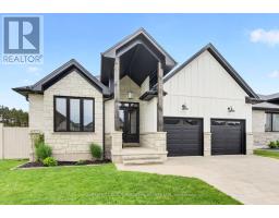 35 ELLIOT STREET, Strathroy-Caradoc, Ontario