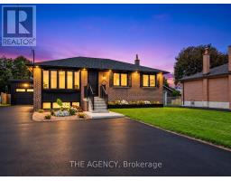 26 WEBSTER DRIVE, Aurora, Ontario