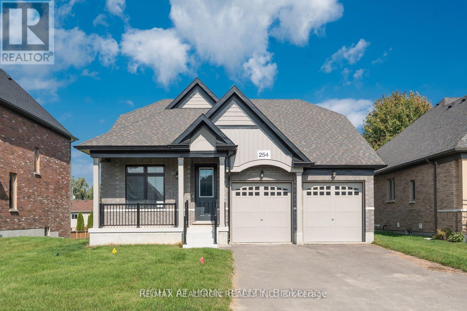 254 WILCOX DRIVE, Clearview, Ontario