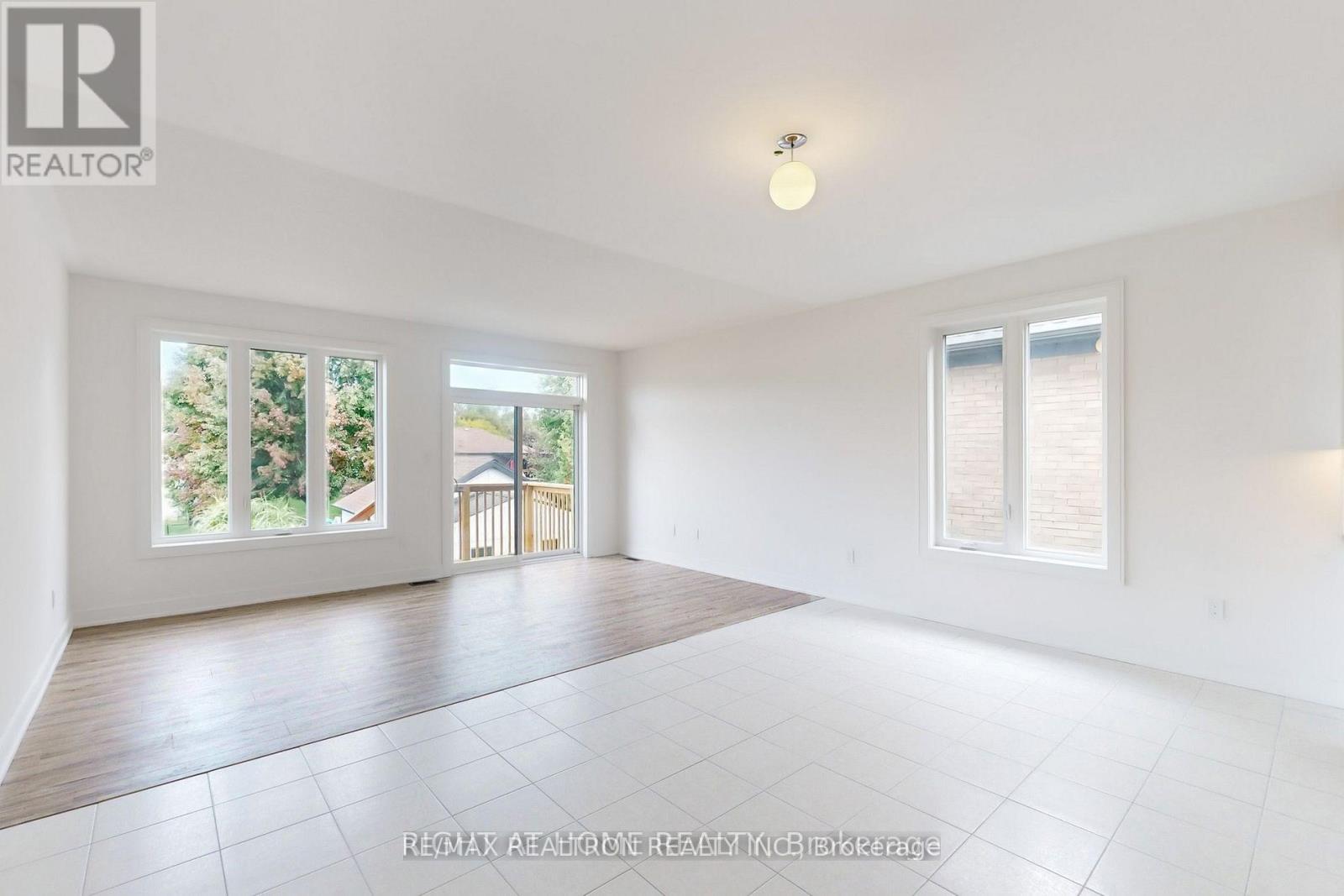 254 Wilcox Drive, Clearview, Ontario  L0M 1S0 - Photo 3 - S13135934