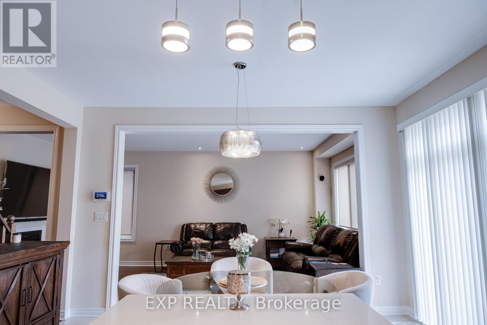 50 Kempsford Crescent, Brampton, Ontario  L7A 4M5 - Photo 5 - W13824952