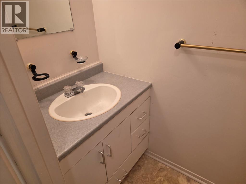 76 Olympus Court Unit# 54, Sarnia, Ontario  N7S 4S7 - Photo 11 - 26023564