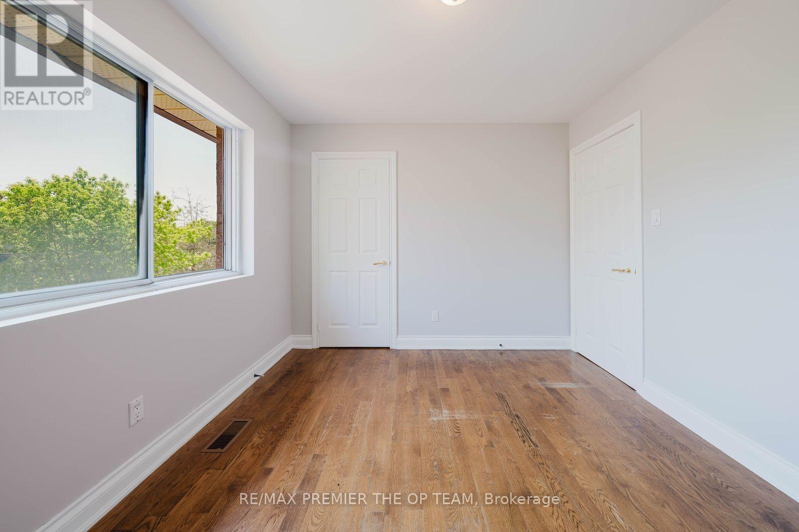 Upper - 7930 Kipling Avenue, Vaughan, Ontario L4L 1Z5 - Photo 5 - N13826320