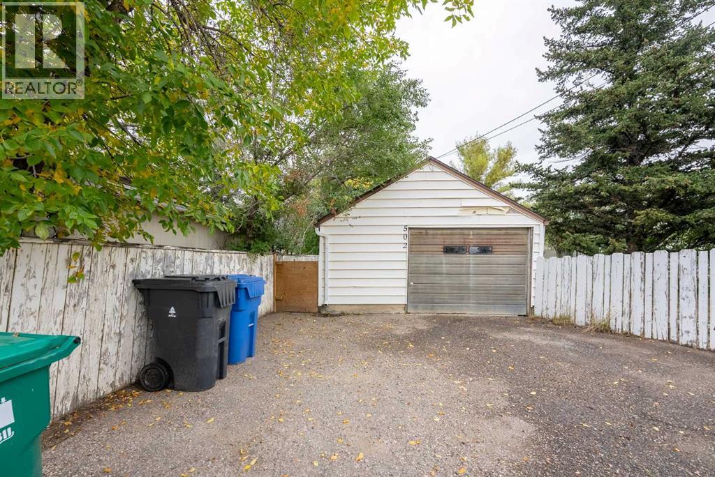502 12 Street N, Lethbridge, Alberta  T1H 2G8 - Photo 36 - A2345916