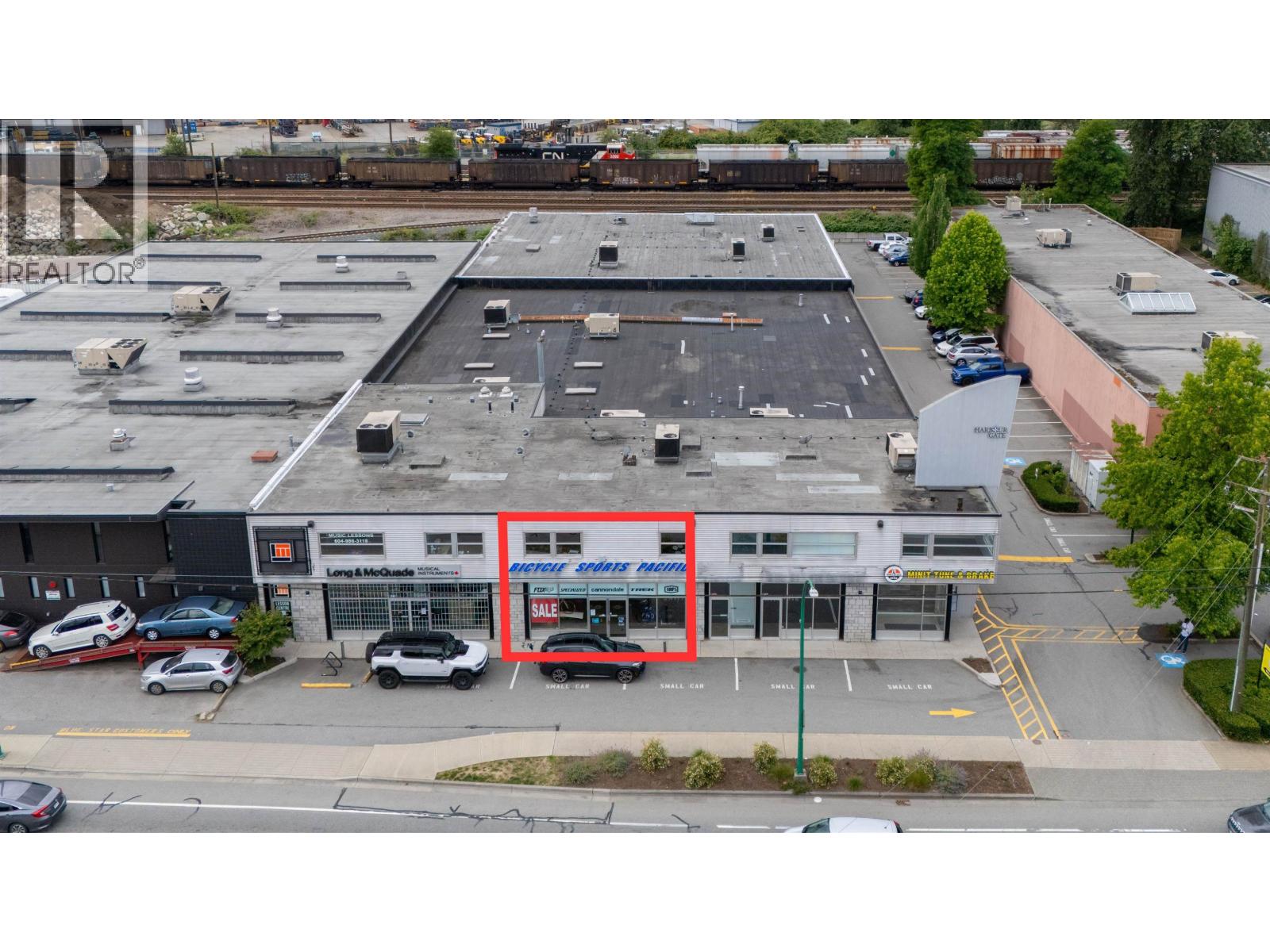 1359 Main Street, North Vancouver, British Columbia  V7J 1C5 - Photo 2 - C8082326