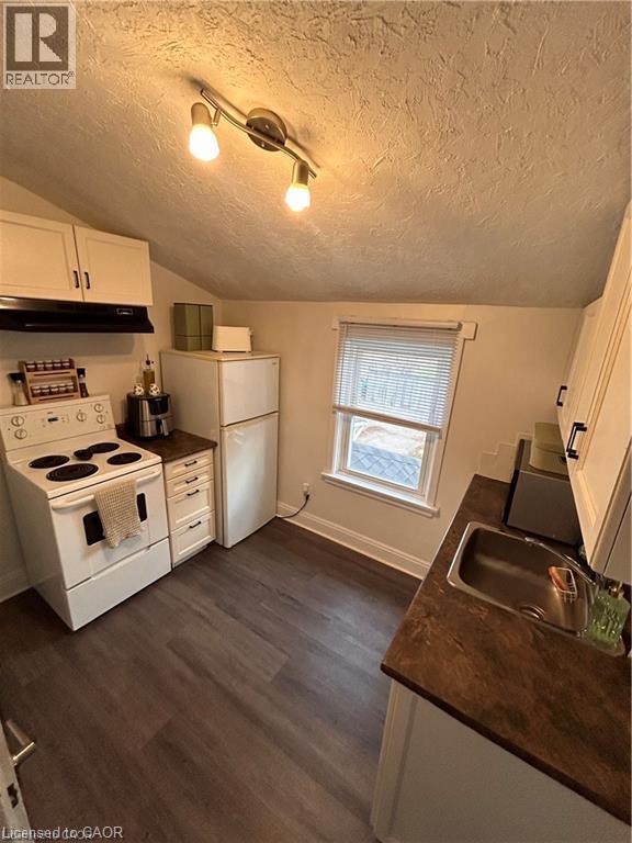 557 S Stirling Avenue S Unit# Upper, Kitchener, Ontario  N2M 3J5 - Photo 4 - 40866383