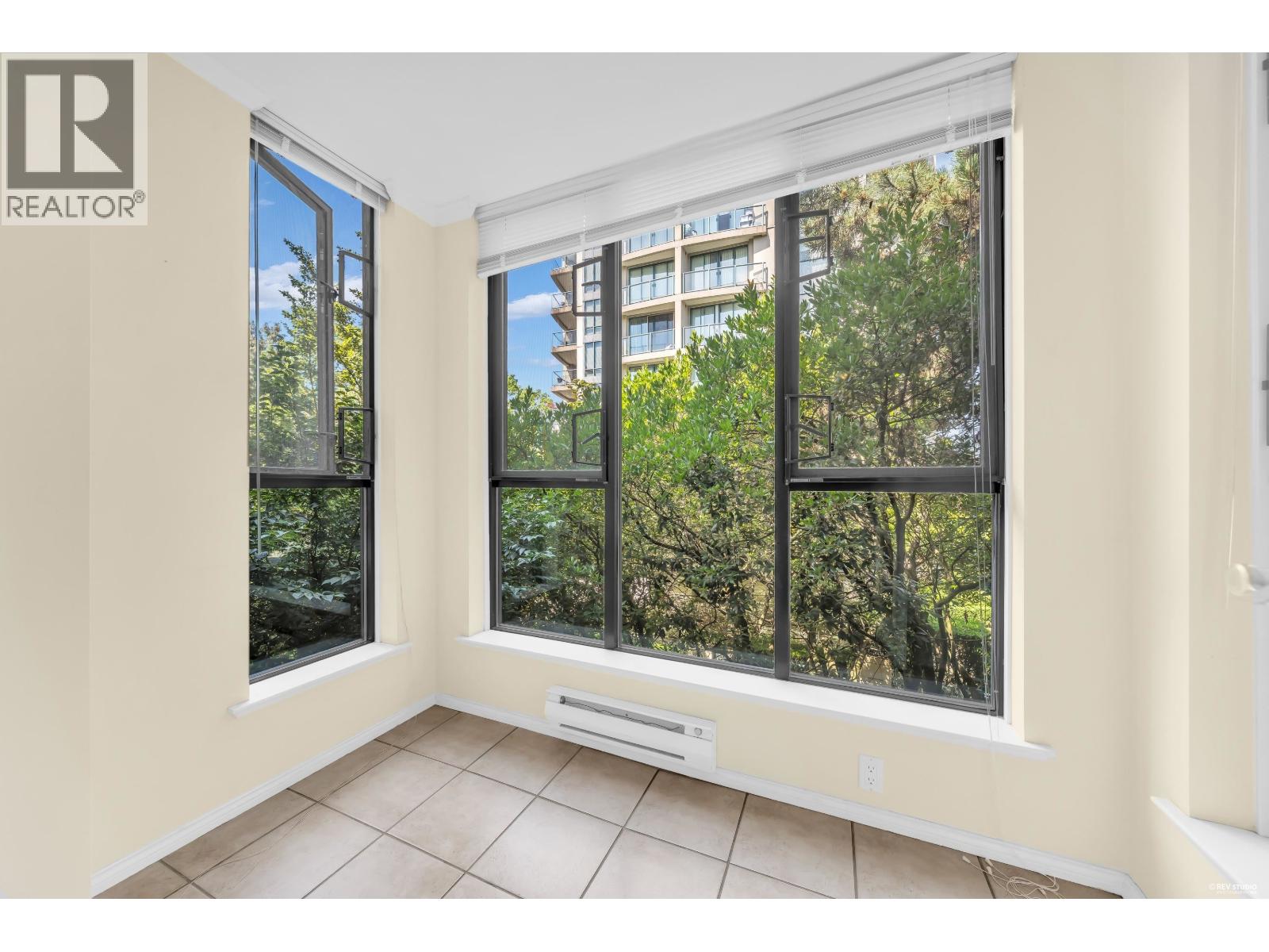 210 175 E 10th Street, North Vancouver, British Columbia  V7L 4W1 - Photo 6 - R3148179