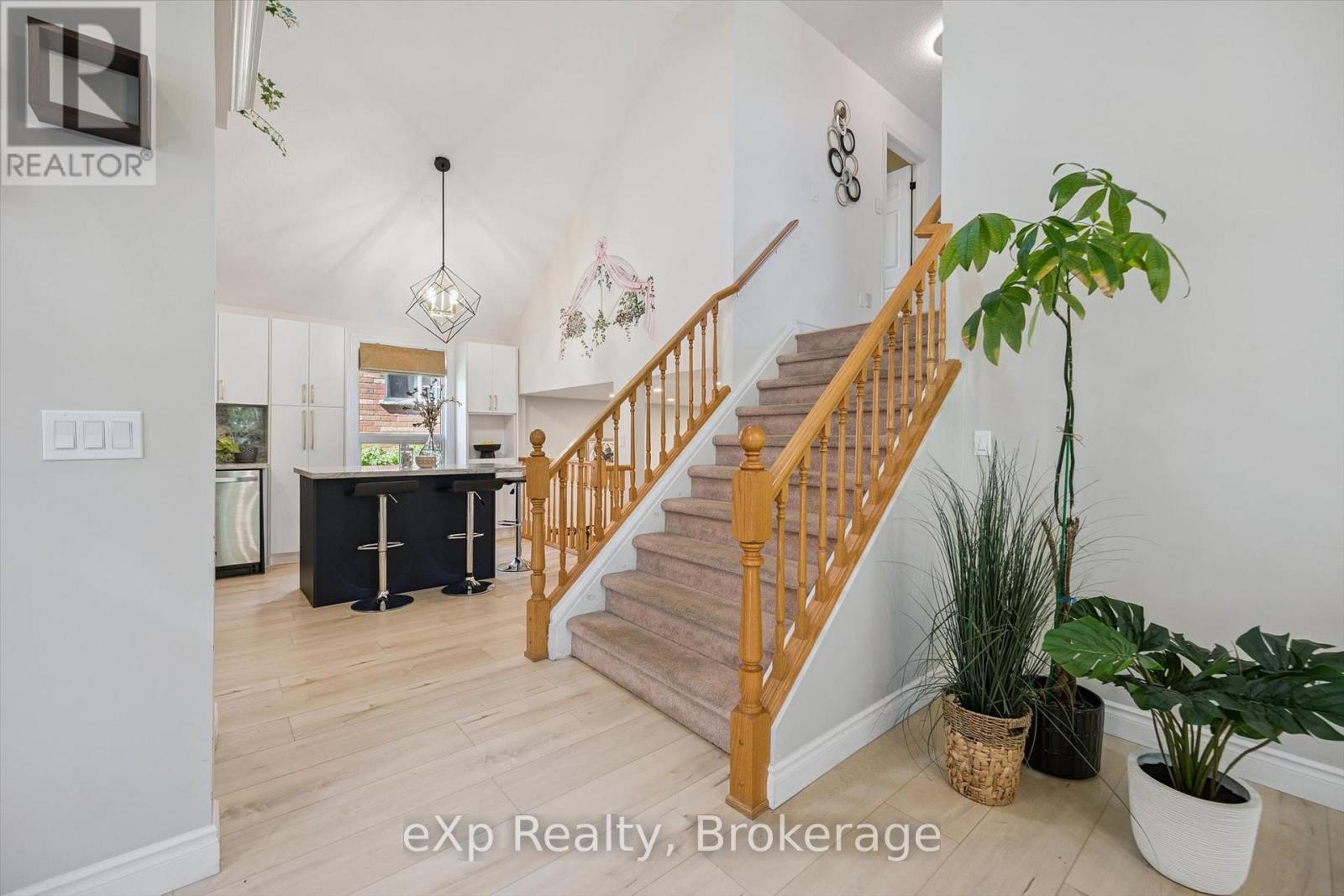 148 Clairfields Drive W, Guelph, Ontario  N1G 5A3 - Photo 10 - X13828440
