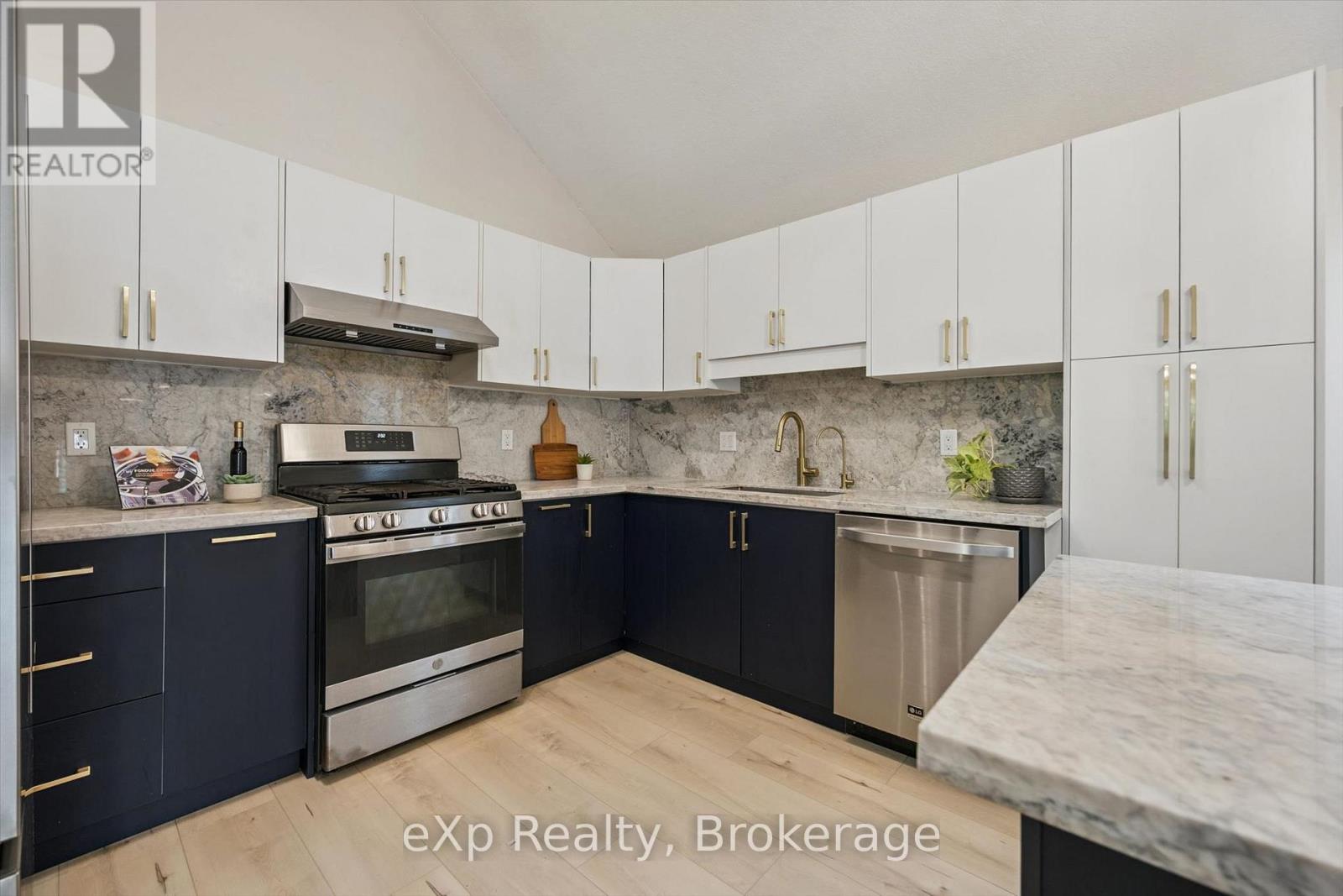 148 Clairfields Drive W, Guelph, Ontario  N1G 5A3 - Photo 12 - X13828440