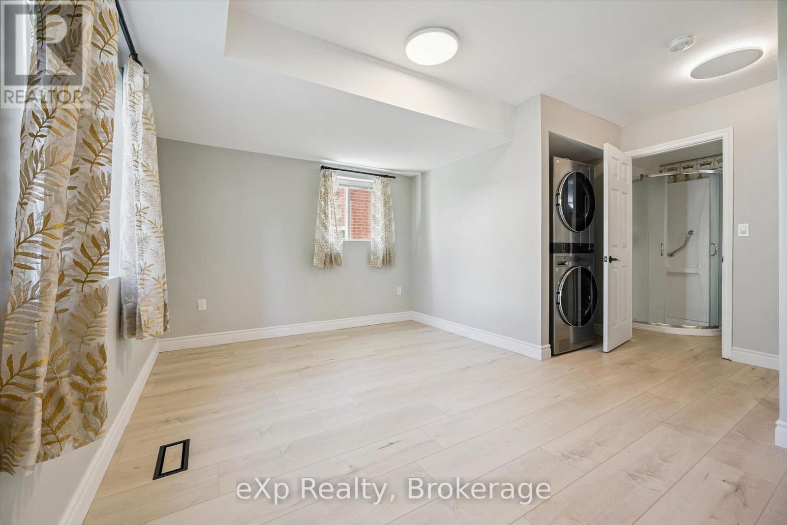 148 Clairfields Drive W, Guelph, Ontario  N1G 5A3 - Photo 17 - X13828440
