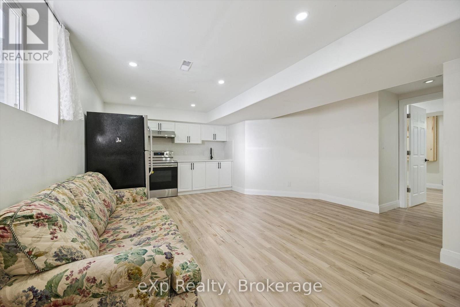 148 Clairfields Drive W, Guelph, Ontario  N1G 5A3 - Photo 30 - X13828440