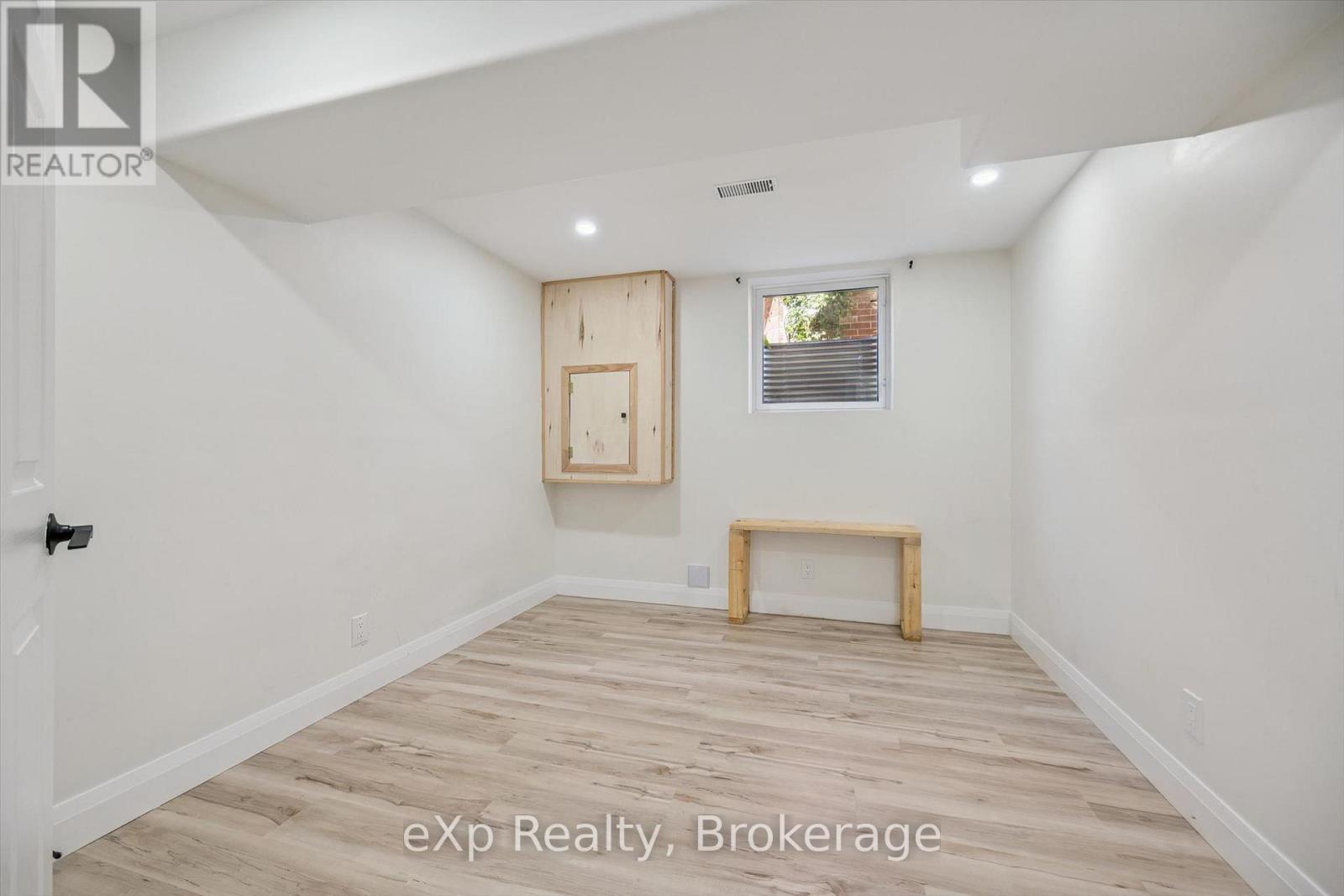 148 Clairfields Drive W, Guelph, Ontario  N1G 5A3 - Photo 32 - X13828440