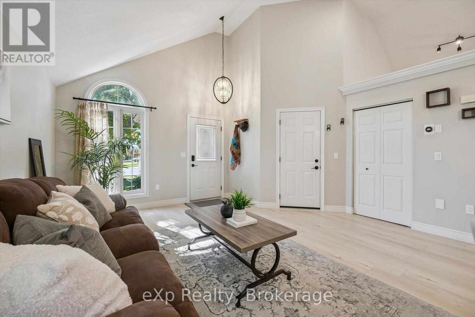 148 Clairfields Drive W, Guelph, Ontario  N1G 5A3 - Photo 6 - X13828440