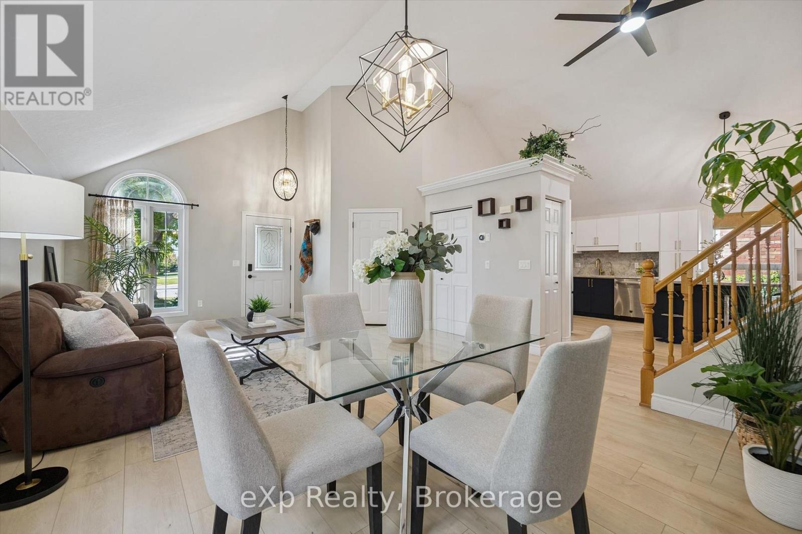 148 Clairfields Drive W, Guelph, Ontario  N1G 5A3 - Photo 9 - X13828440