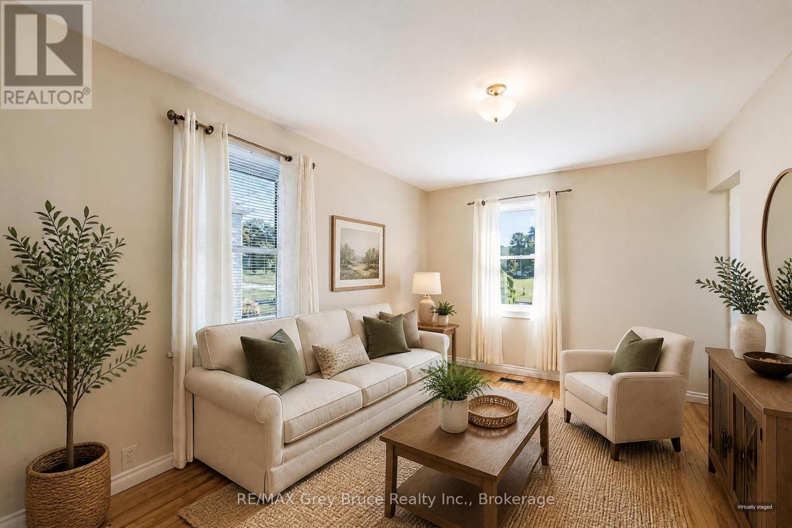 740 5th Street E, Owen Sound, Ontario  N4K 1E5 - Photo 13 - X13828476