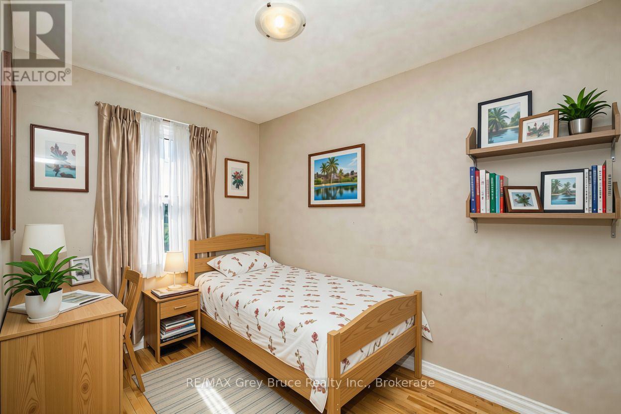740 5th Street E, Owen Sound, Ontario  N4K 1E5 - Photo 22 - X13828476