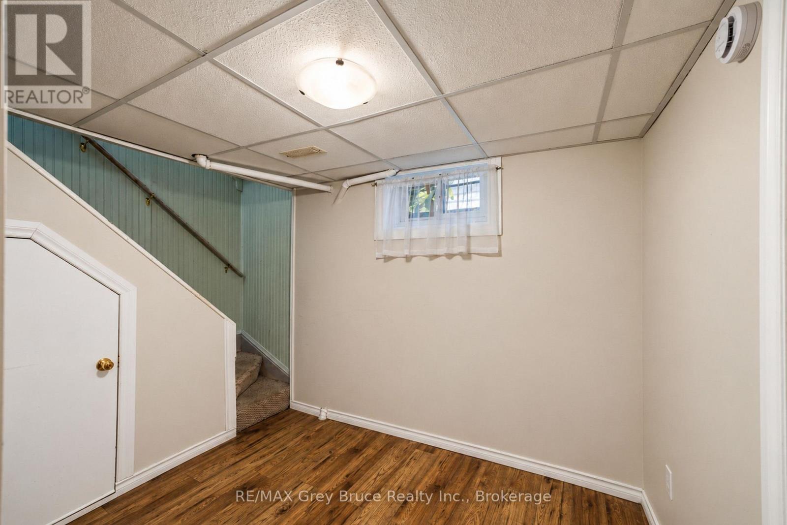 740 5th Street E, Owen Sound, Ontario  N4K 1E5 - Photo 23 - X13828476