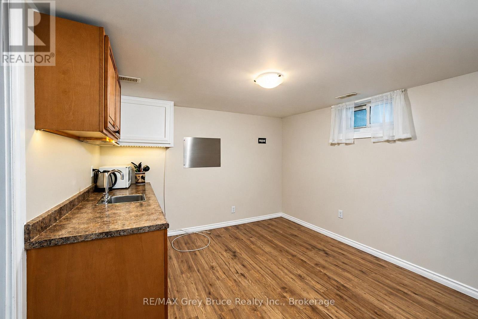 740 5th Street E, Owen Sound, Ontario  N4K 1E5 - Photo 25 - X13828476