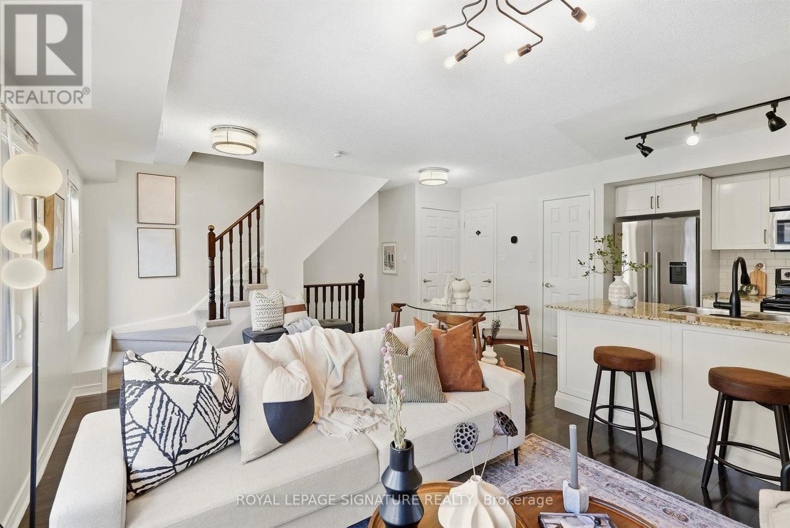 225 - 11 Ruttan Street, Toronto, Ontario  M6P 0A1 - Photo 14 - C13828422