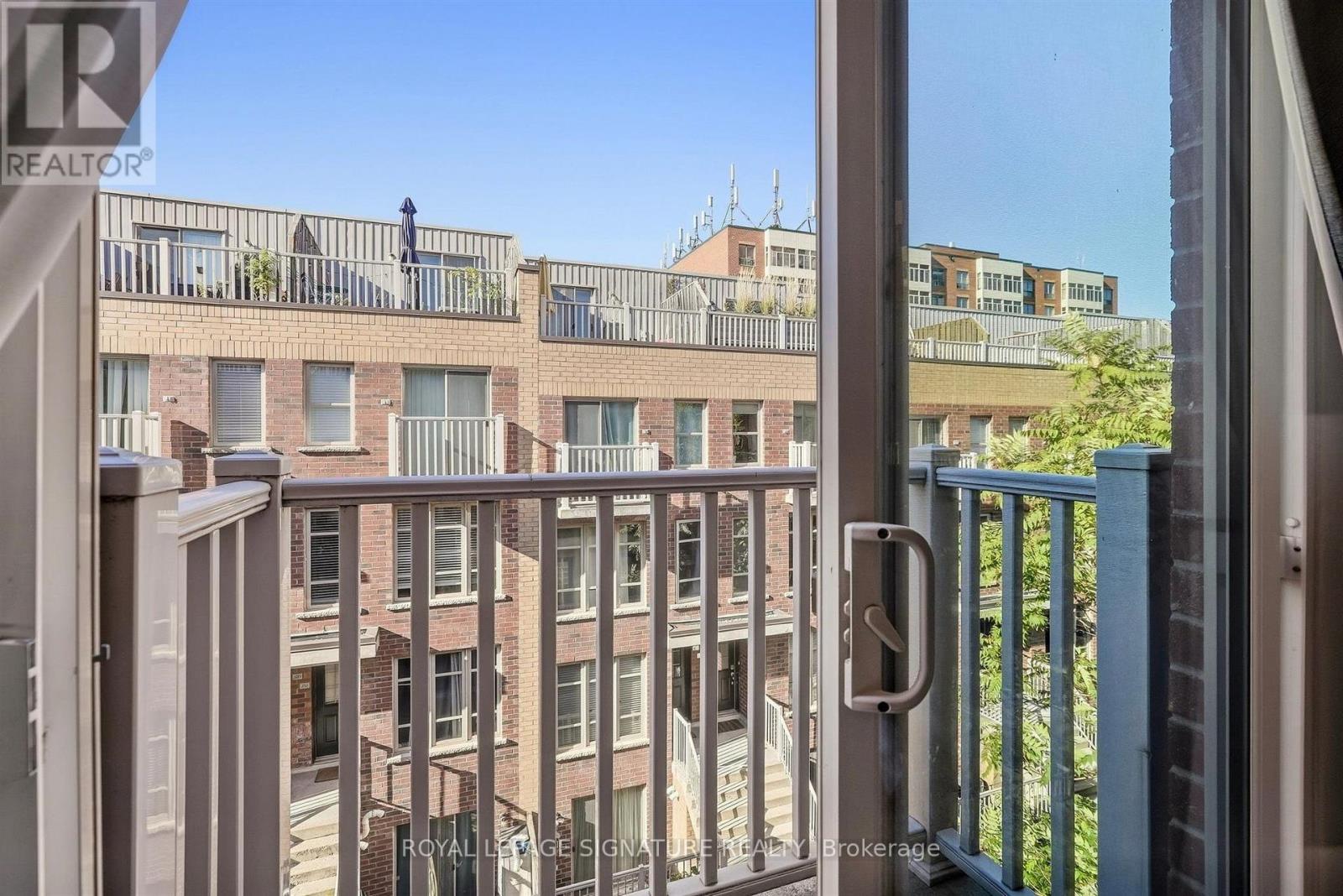 225 - 11 Ruttan Street, Toronto, Ontario  M6P 0A1 - Photo 19 - C13828422