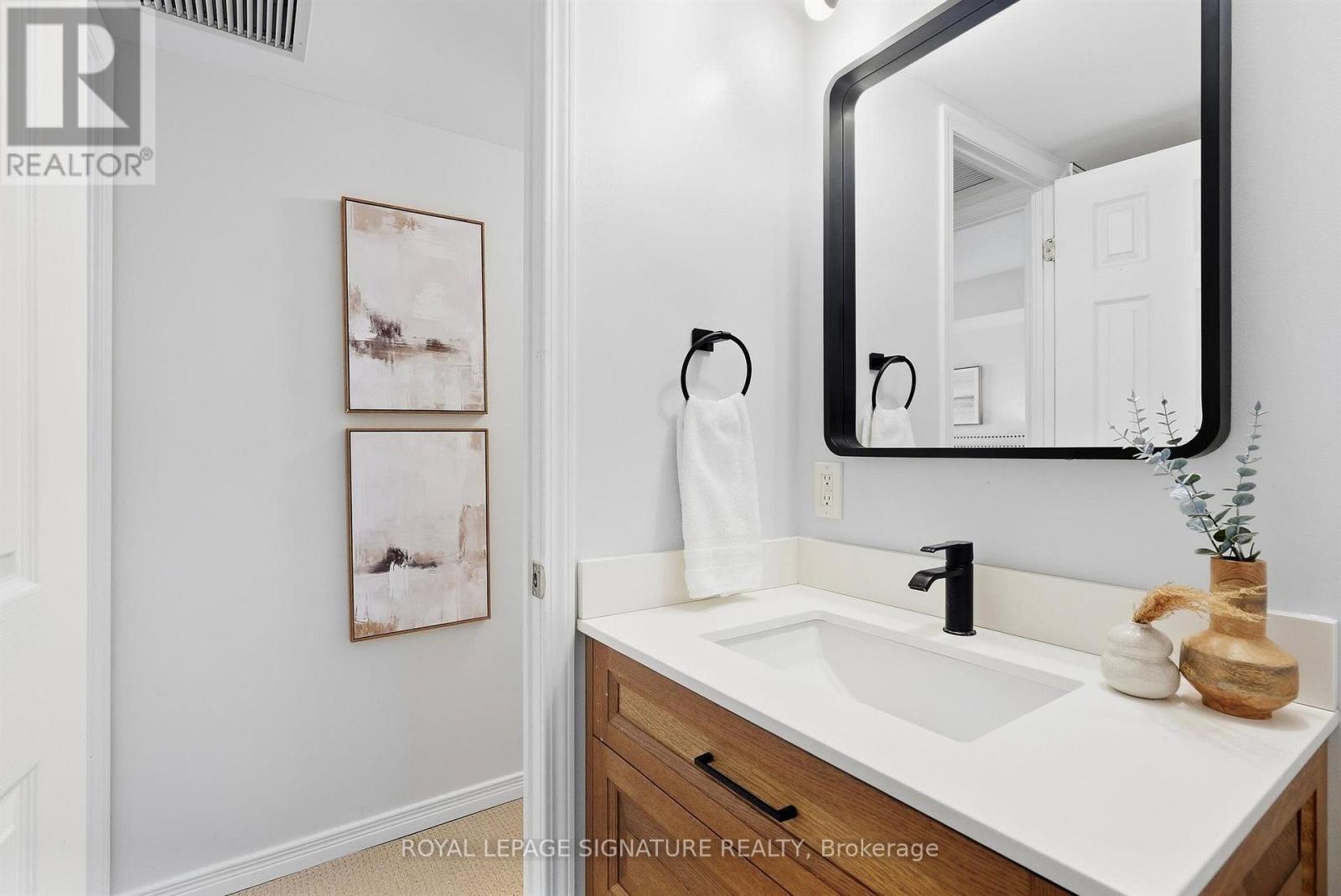 225 - 11 Ruttan Street, Toronto, Ontario  M6P 0A1 - Photo 25 - C13828422
