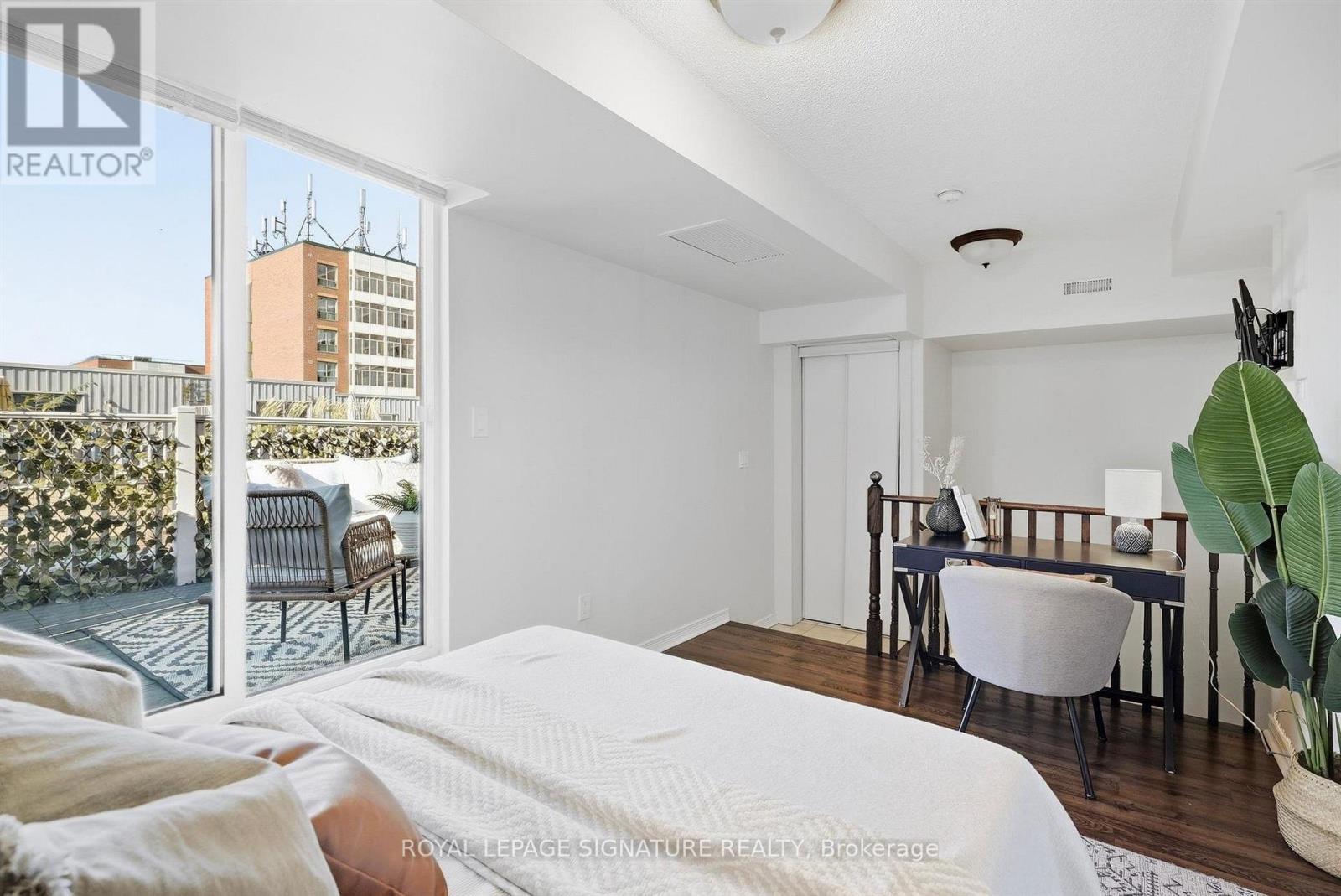 225 - 11 Ruttan Street, Toronto, Ontario  M6P 0A1 - Photo 27 - C13828422