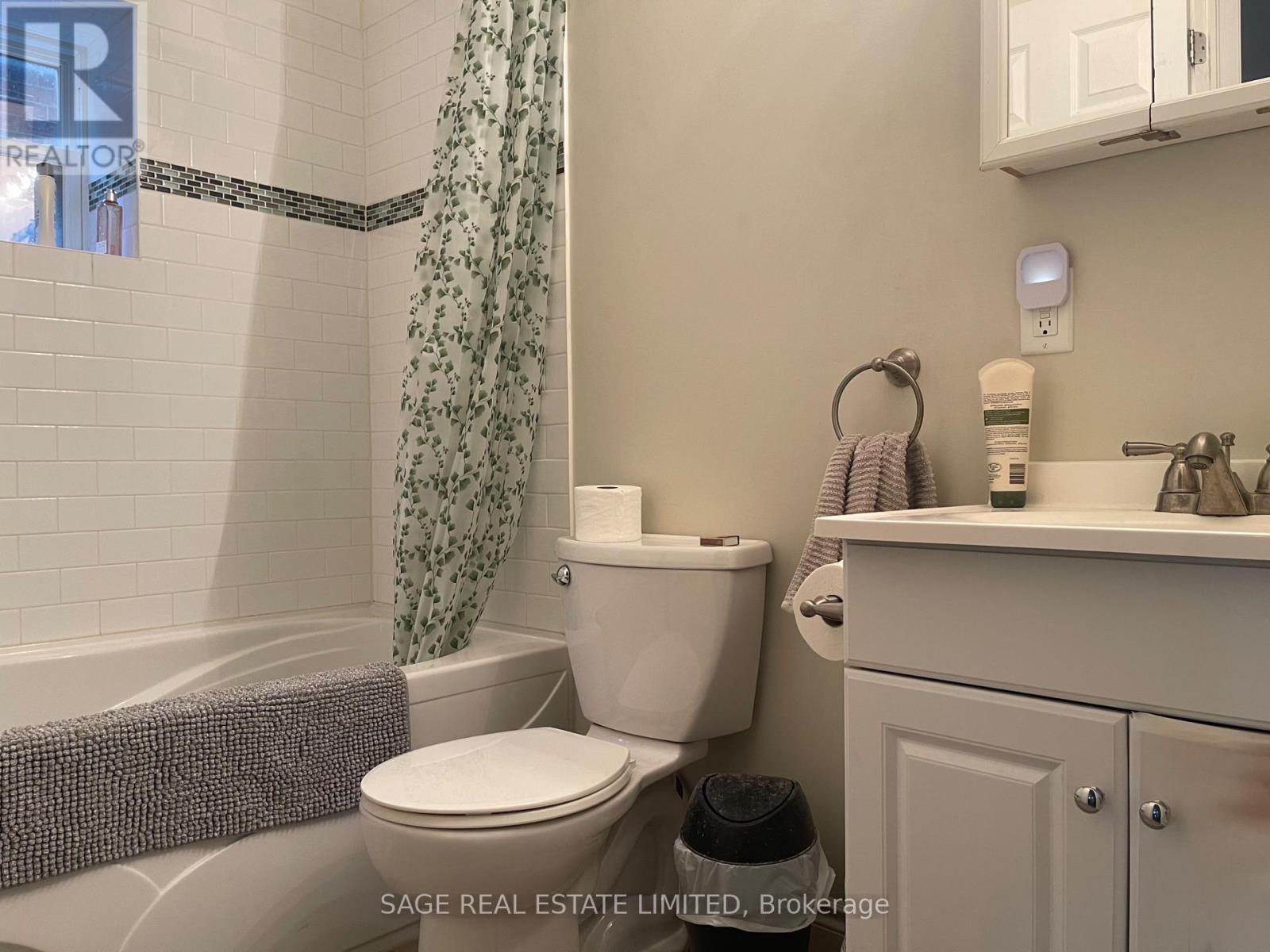 2nd Flr - 716 Ossington Avenue, Toronto, Ontario  M5G 3T7 - Photo 9 - C13828452