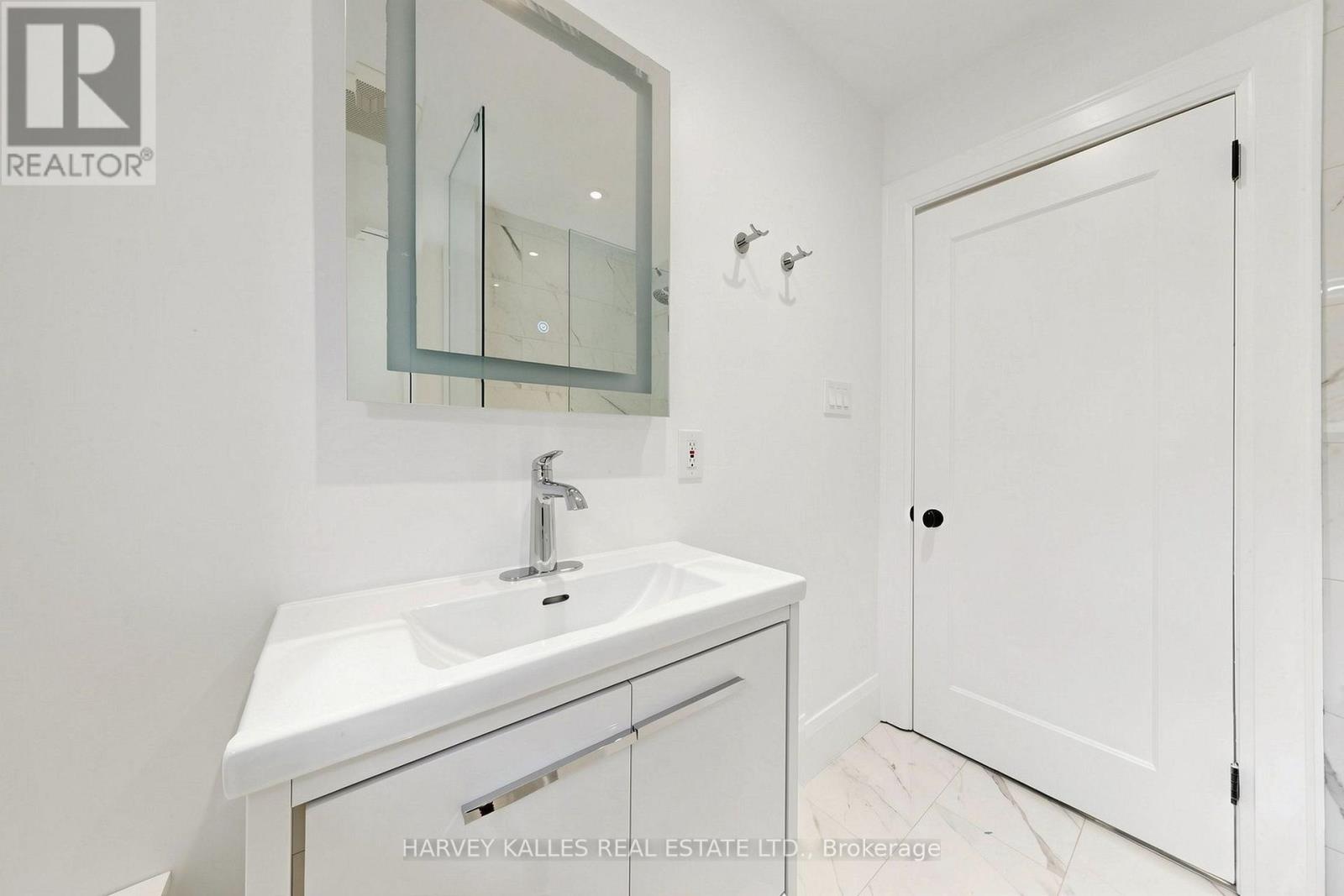 Main - 7 Tullis Drive, Toronto, Ontario  M4S 2E2 - Photo 32 - C13828580