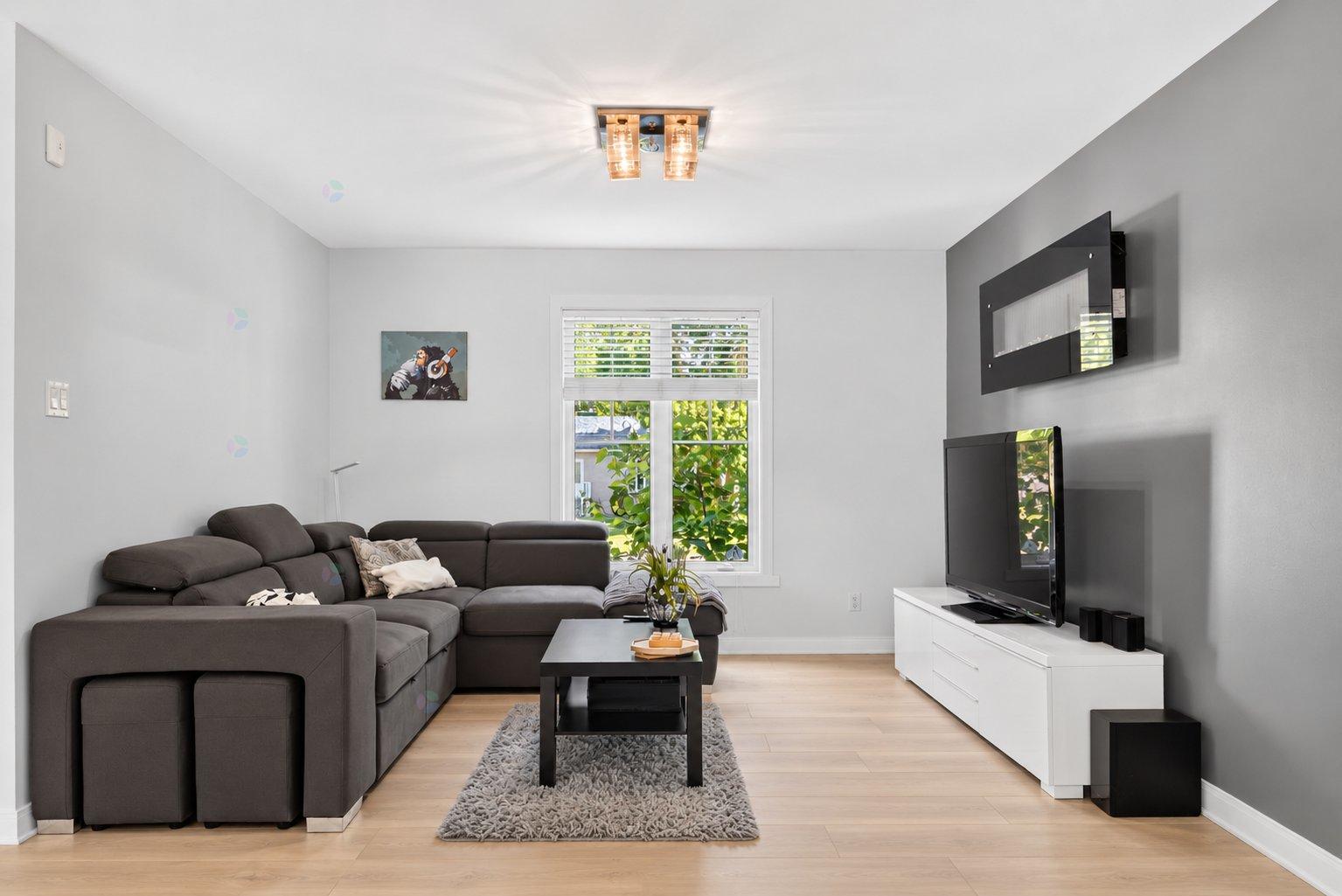 5191 Av. Lautrec Saint-Félix-de-Valois Quebec Canada J0K2M0 4