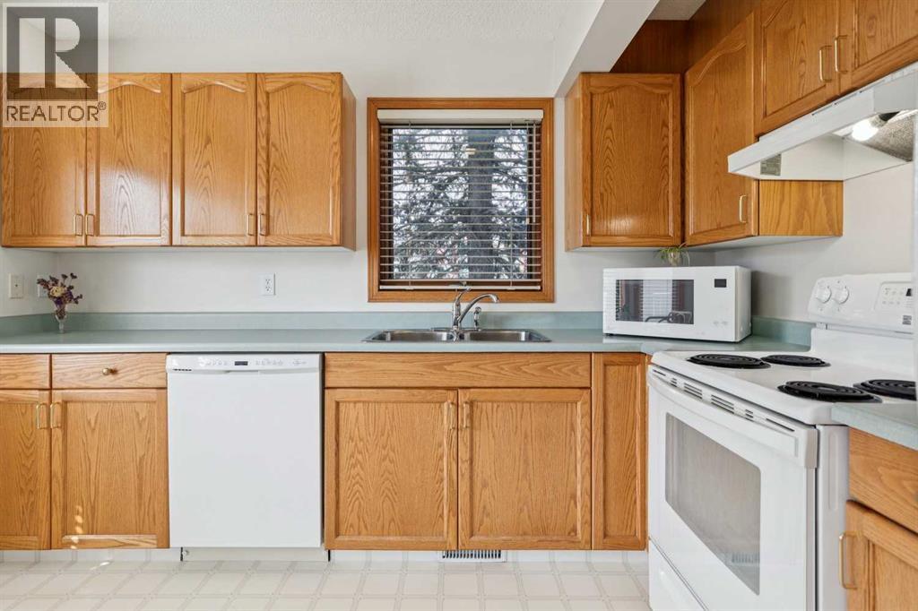 5 Prominence View Sw, Calgary, Alberta  T3H 3M8 - Photo 6 - A2348063
