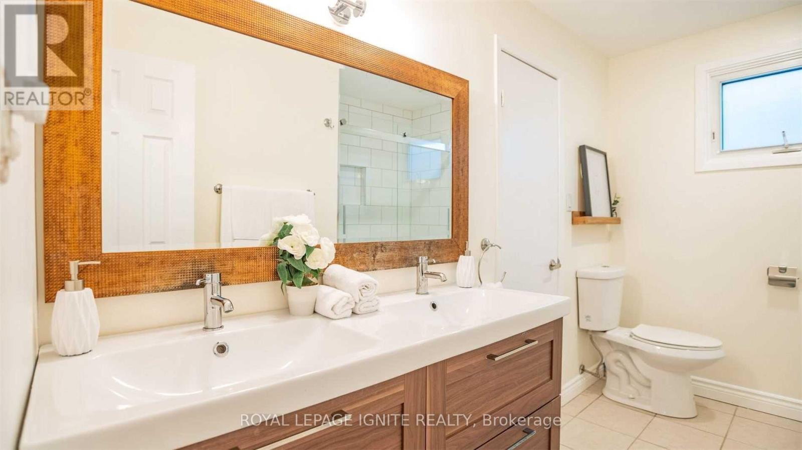 563 Berwick Crescent, Oshawa, Ontario L1J 3E6 - Photo 13 - E13828432