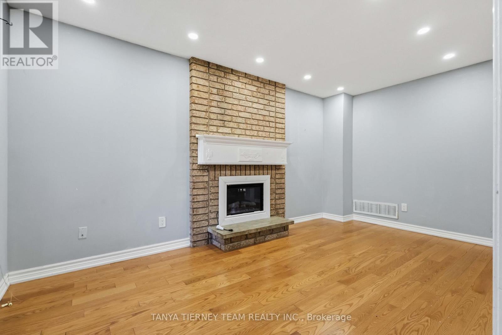11 Hunter Drive, Ajax, Ontario  L1T 3M9 - Photo 17 - E13828528