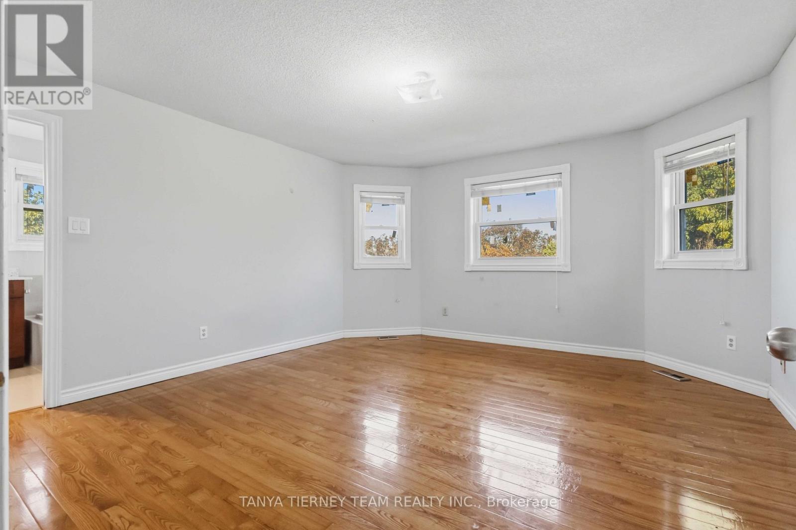 11 Hunter Drive, Ajax, Ontario  L1T 3M9 - Photo 25 - E13828528