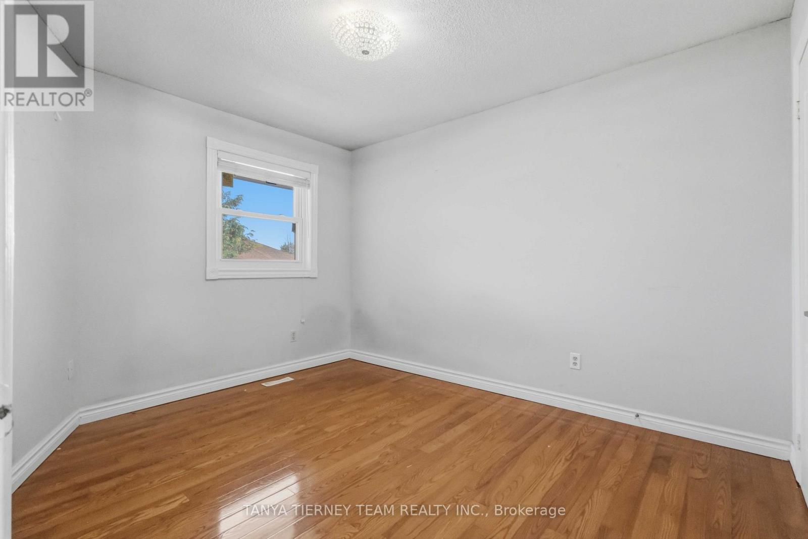 11 Hunter Drive, Ajax, Ontario  L1T 3M9 - Photo 29 - E13828528