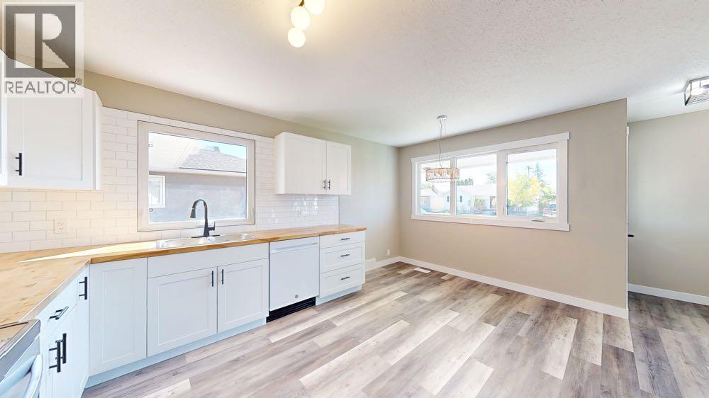 644 7 Street Sw, Medicine Hat, Alberta  T1A 4K8 - Photo 12 - A2347824