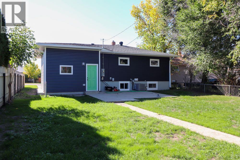644 7 Street Sw, Medicine Hat, Alberta  T1A 4K8 - Photo 33 - A2347824