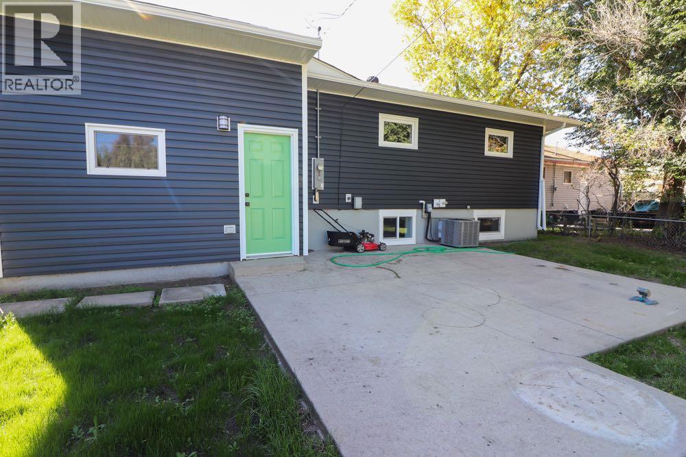 644 7 Street Sw, Medicine Hat, Alberta  T1A 4K8 - Photo 36 - A2347824